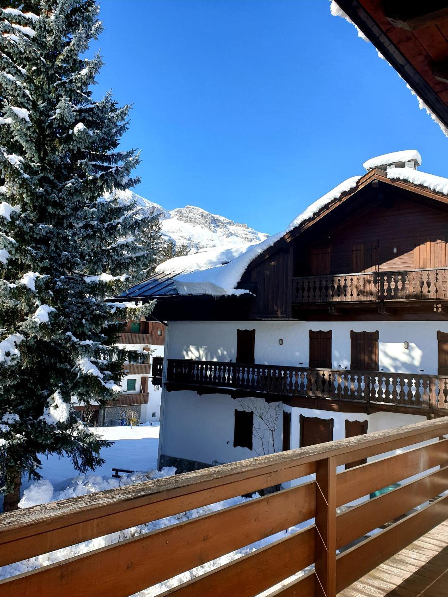 Luminoso Ed Accogliente, Centralissimo Appartamento Indipendente Cortina d'Ampezzo Buitenkant foto